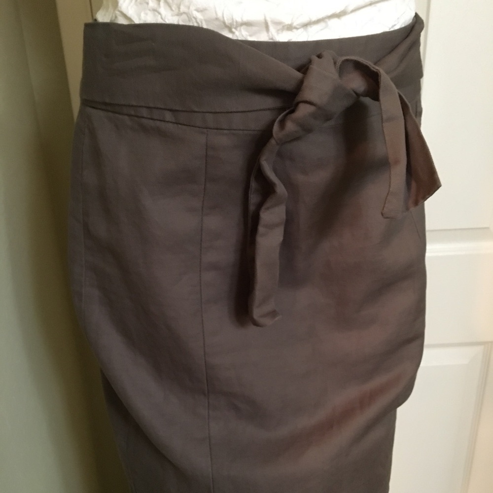 Banana Republic - Soft Brown color